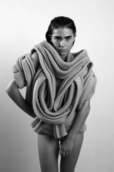 Sculptural Fashion with interconnecting 3D patterns & artful symmetry - experimental knitwear design; wearable art // Katherine Mavridis: 