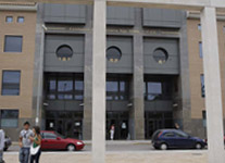 Facultad de Humanidades y Ciencias de la Comunicaci�n
